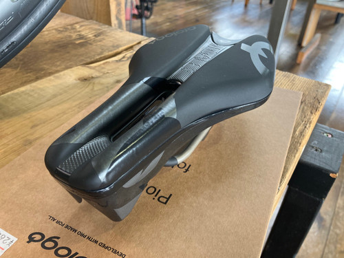 Prologo Tgale Pas Tirox | BELLE EQUIPE