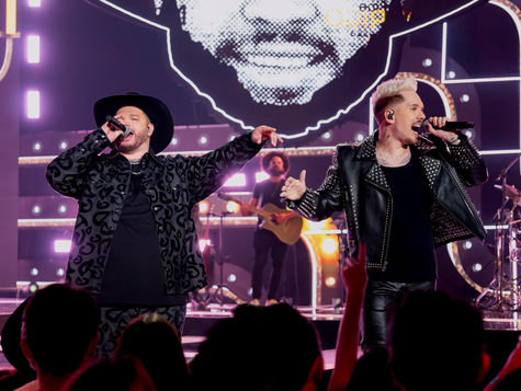 Em alta nas plataformas, Felipe & Rodrigo disponibilizam
“Nossa Cara” na íntegra