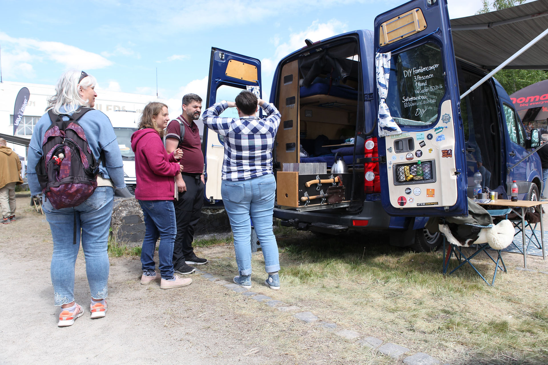 Vanliferin erklärt wie sie ihren Campervan ausgebaut hat