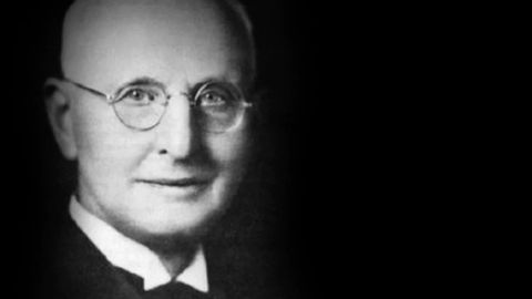 Image source: midwestbiohealth.com/midwestbiohealth-holisticliving-blog/who-is-weston-price-a-pioneer-in-the-field-of-nutrition