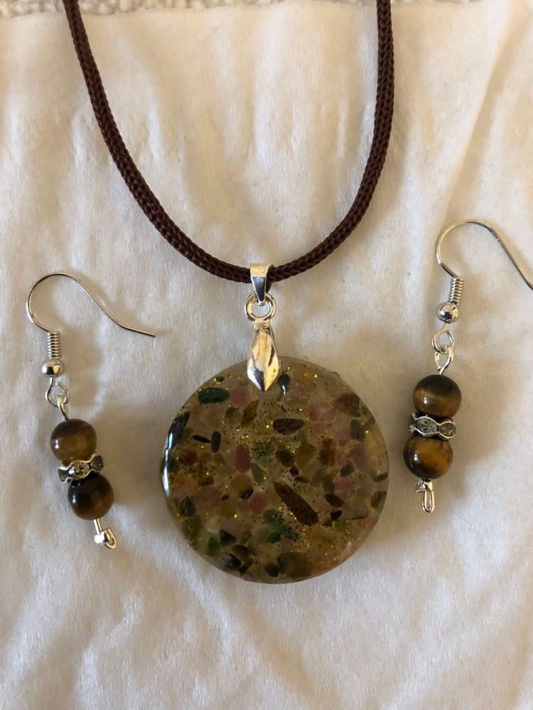 Water Tourmaline Orgone Pendant with Earrings