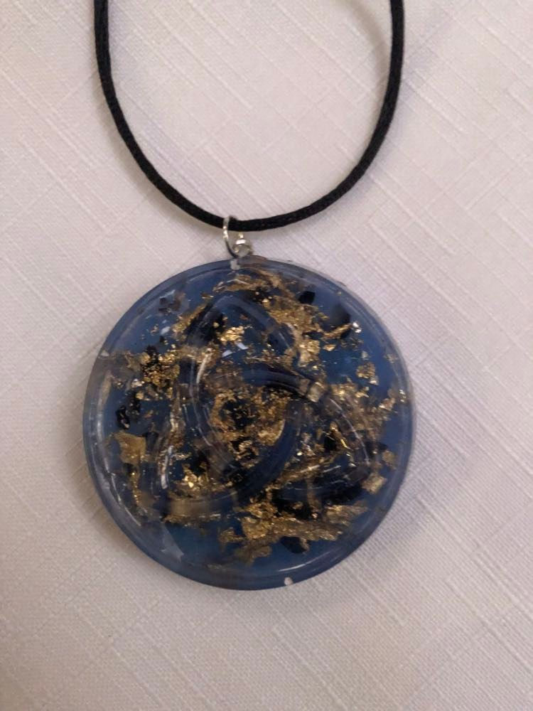 Triquetra Lapis Lazuli Pendant