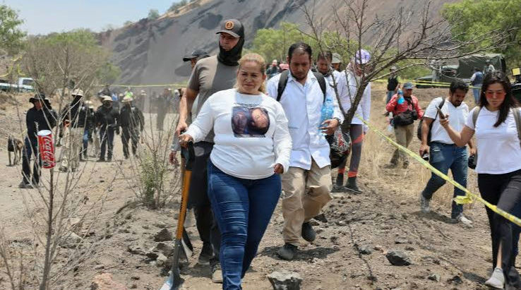 Confrontación entre políticos y activista tras denuncia de crematorio clandestino