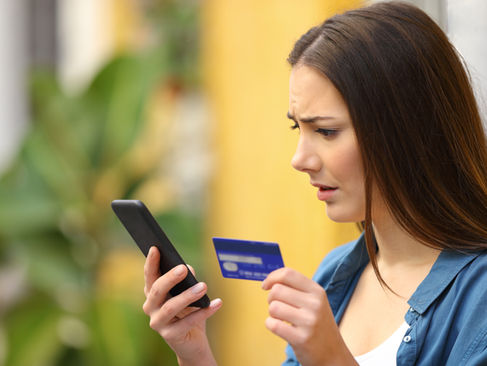 Smart Woman Overspends
