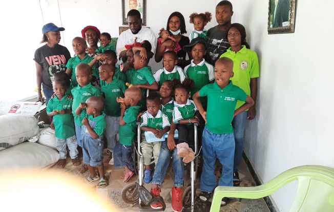 PHOTO-2021-12-23-07-38-07 2.jpg