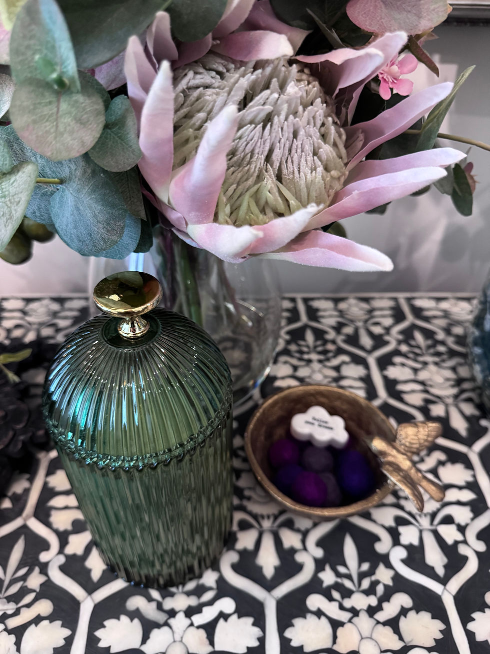 Thumbnail: Champagne and Strawberries - Green Lunaire  Candle - 900ml