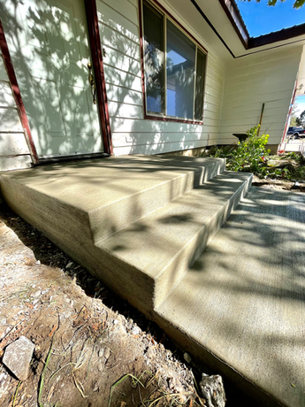 Broom finish concrete steps