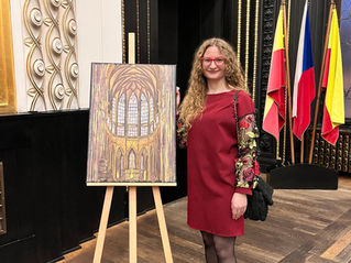 Umění inspirované životem: obrazy zaměstnankyň AMIGA na slavnostním předávání ocenění Bílá vrána 2025