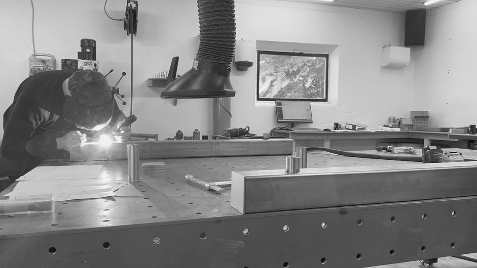 Skærmbillede 2025-07-15 kl. 10.14_edited.jpg