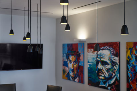 עיצוב פנים משרדי חברת אנדור -עיצוב קירות ותאורה