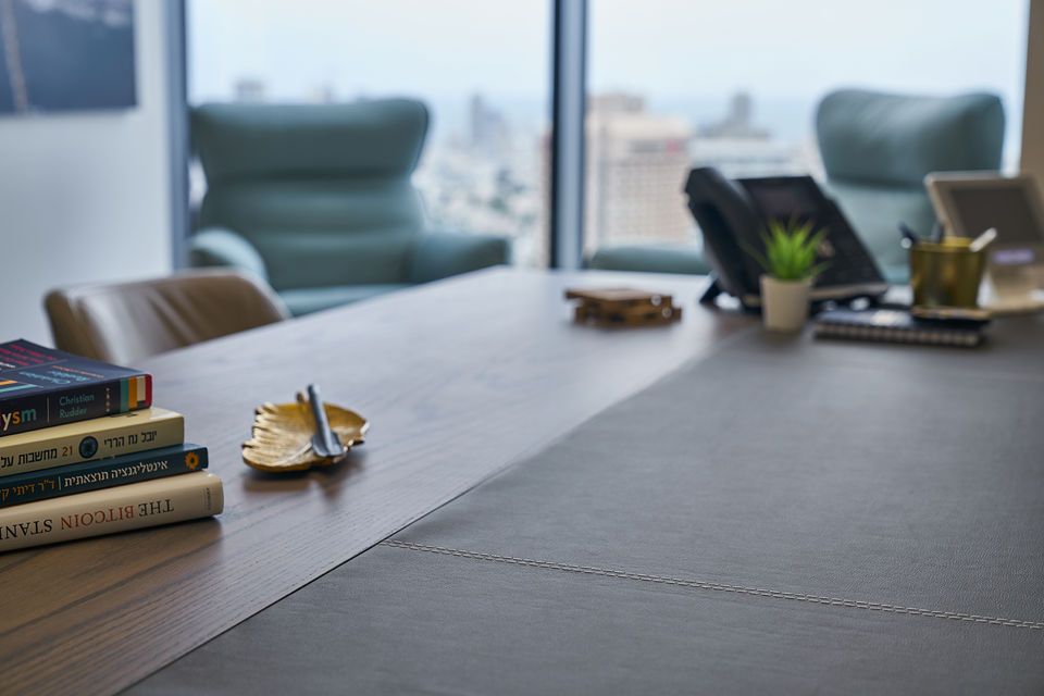 עיצוב פנים משרדי חברת אנדור -שולחן עבודה