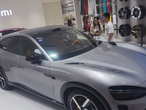 Xiaomi Shares Surge to Record High as New YU7 Electric SUV and AI Glasses Impress Market