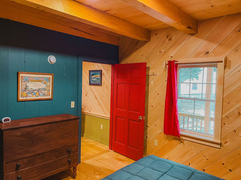 Captain's Table bedroom doorway