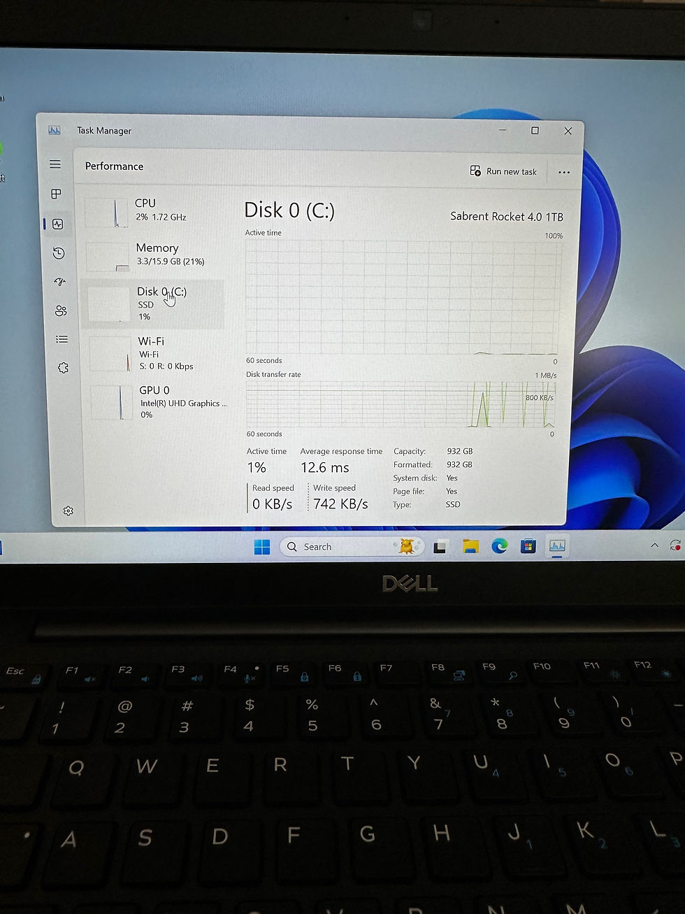 Thumbnail: Full screen for a Dell  Latitude 7490 Laptop