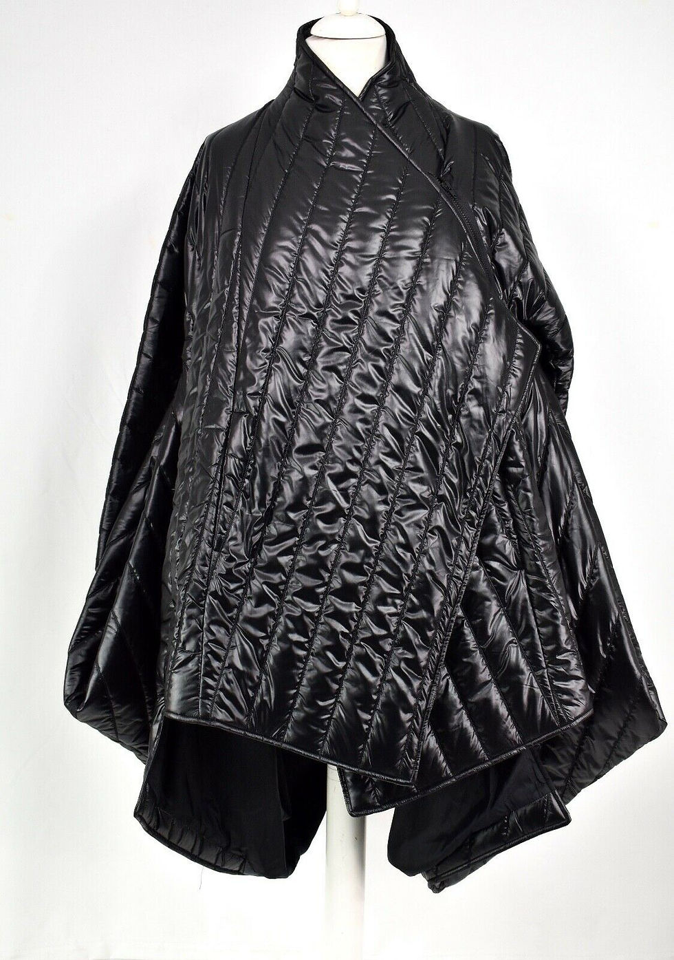 Thumbnail: CREARE ASYMMETRIC STEPPER QUILTED COAT BY ONE SIZE