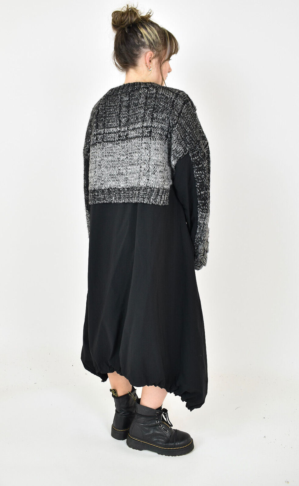 Thumbnail: CRAZY H4 black asymmetric knit balloon dress