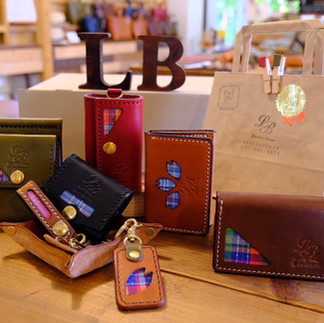 Leather Baseのうらそえ織を用いた商品