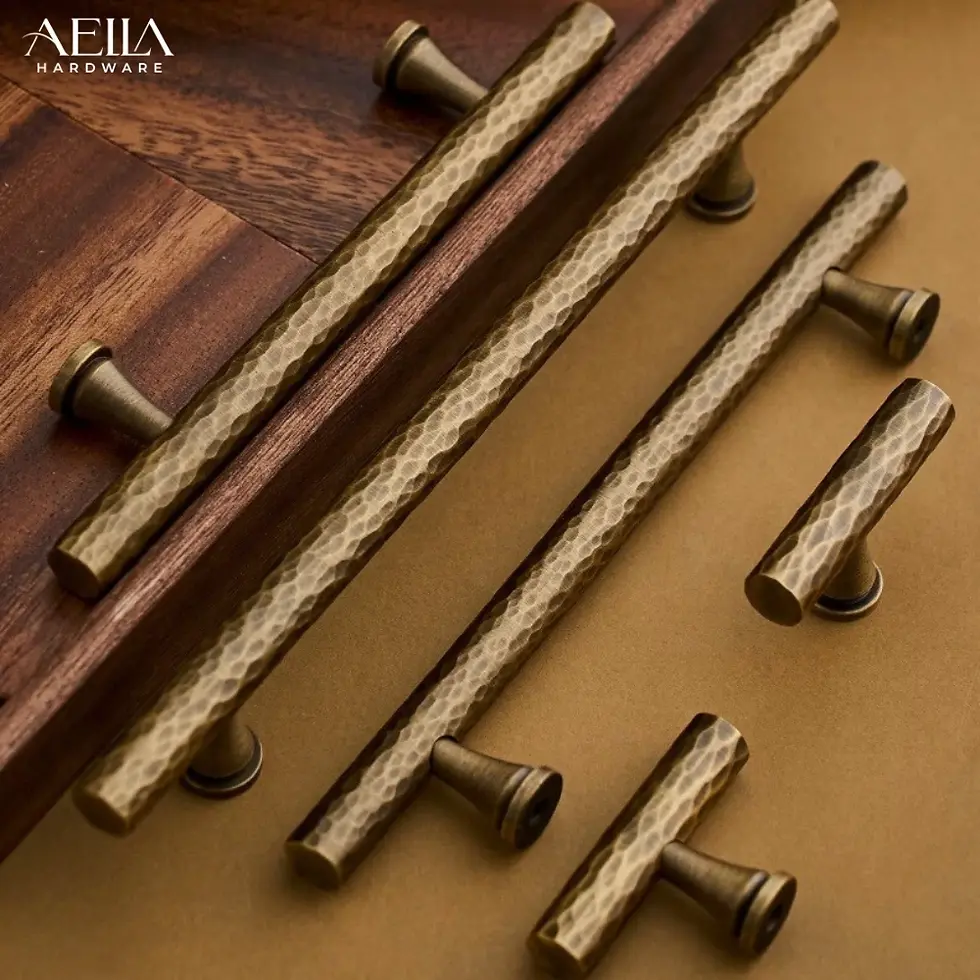 มือจับเฟอร์นิเจอร์แบบยาว สำหรับ Walk-in Closet