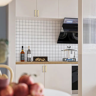 เพิ่มเสน่ห์ให้ห้องครัวและห้องนั่งเล่นด้วยตู้ตกแต่งดีไซน์พิเศษพร้อมมือจับ