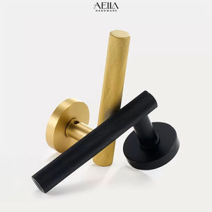 เติมเต็มความสมบูรณ์แบบ ดีเทลบ้านหรูที่ขาดไม่ได้ ลูกบิดประตูก้านโยก แบบไม่ใช้กุญแจ