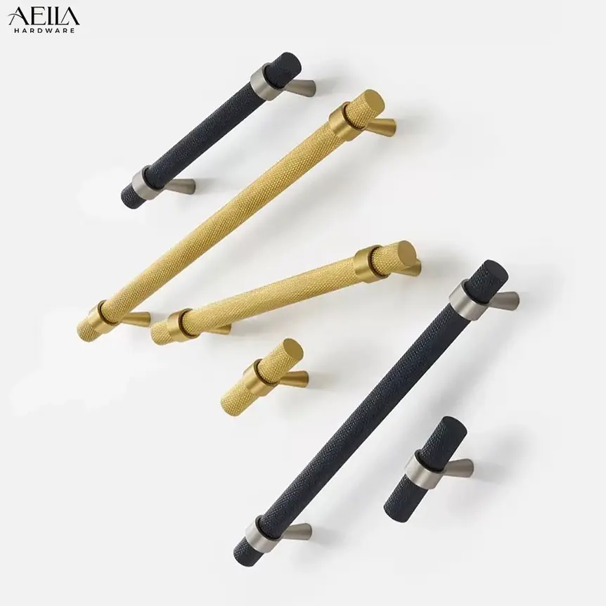 AELLA HARDWARE, several door handles, บานพับข้อเสือสีเงิน with various designs on white background.