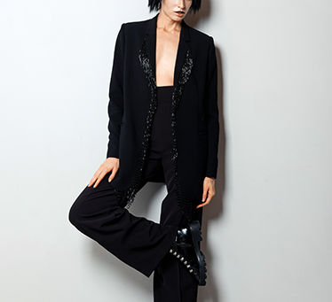 Le tailleur et le smoking du soir pour femme