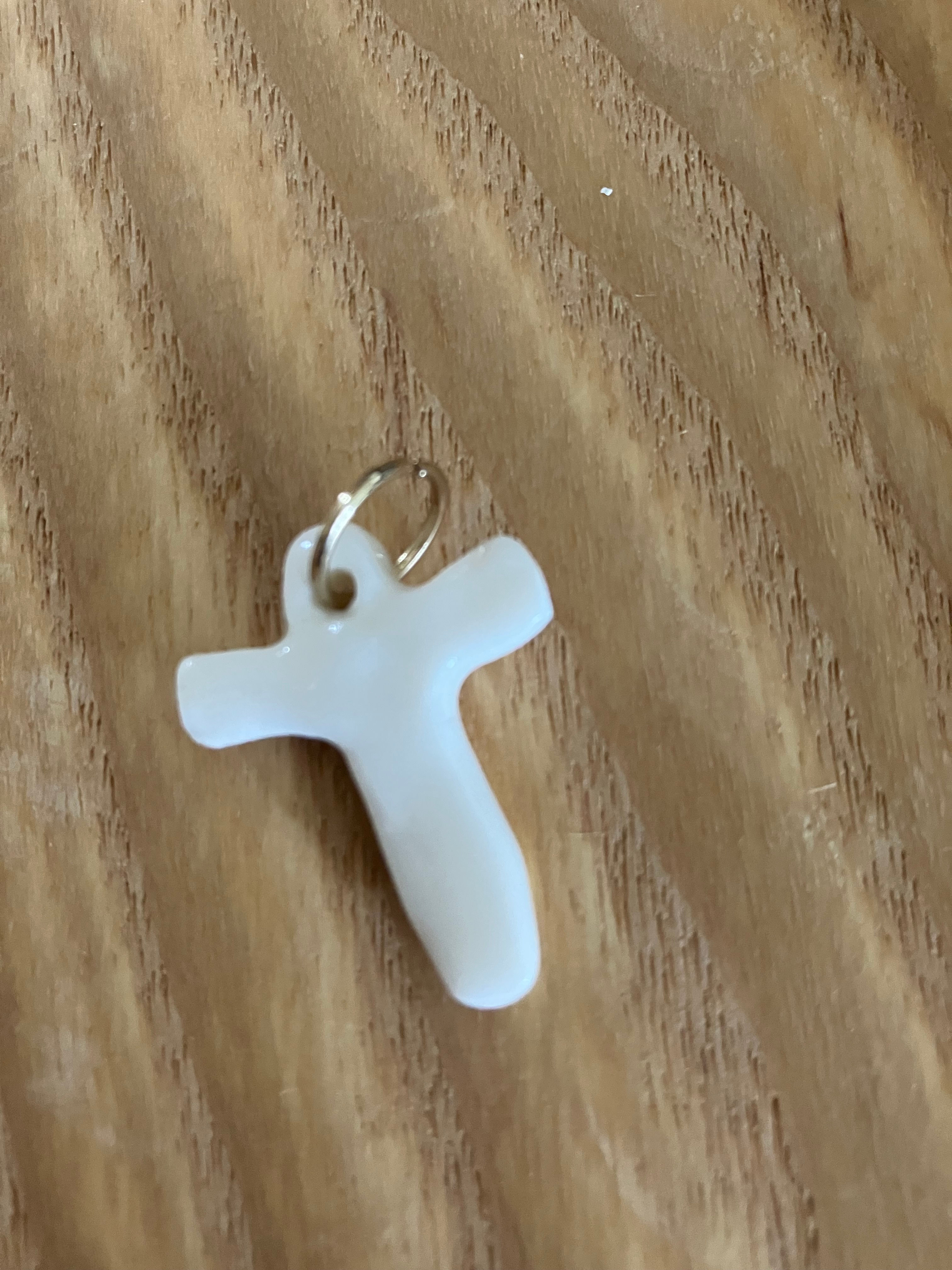 Pendentif en forme de croix 4