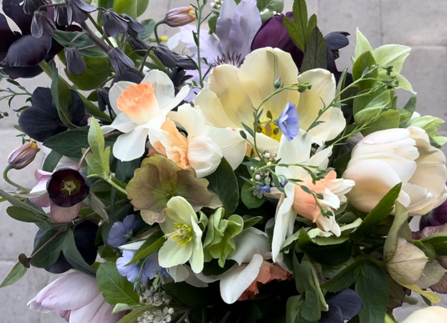 Thumbnail: Lush Seasonal Arrangement