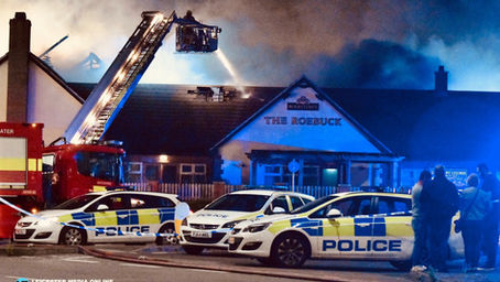 Inferno rips through pubs roof in Market Harborough