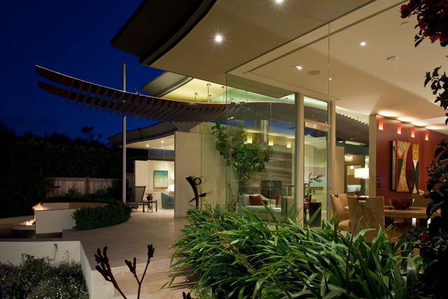 RA-Courtyard night(1).jpg