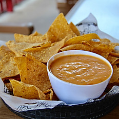 Chips & Salsa or Queso Dip