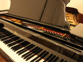 Piano cabinet finishes