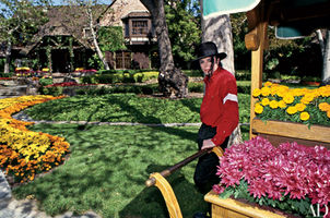 MICHAEL JACKSON’S NEVERLAND RANCH SELLS FOR $22 MILLION!