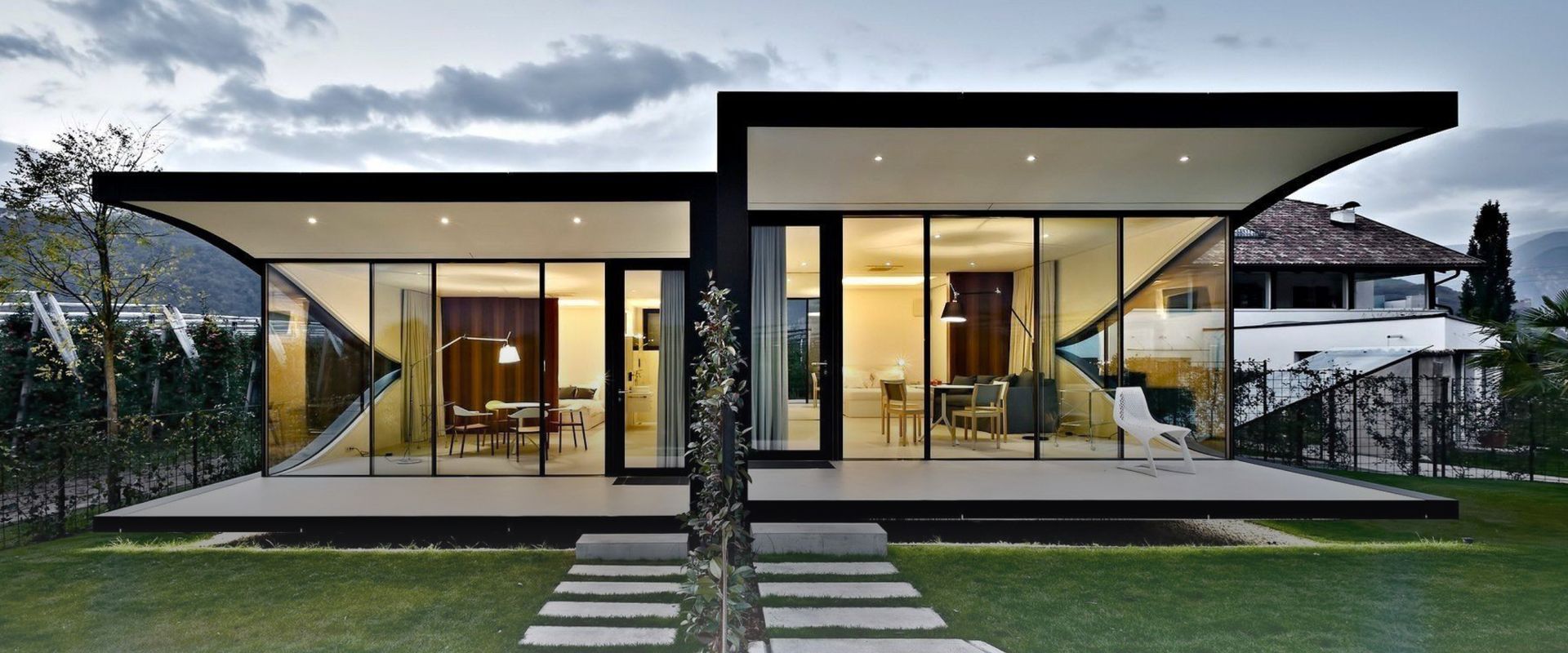 TOP 100 REAL ESTATE BROKERS AND DEVELOPERS