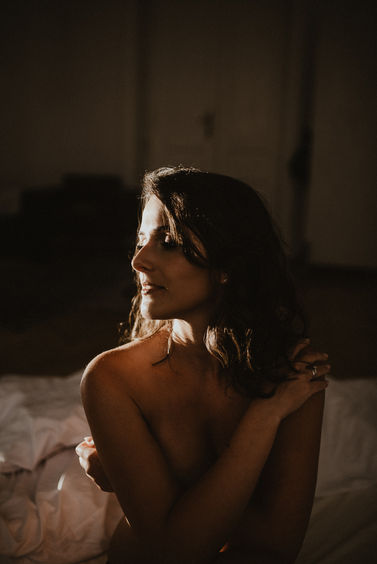 DSC_1826-Edisesja kobieca Kraków, sesja kobieca Wieliczka, sesja kobieca Niepołomice, sesja sensualna Kraków, fotograf Kraków, fotografka Kraków, Justyna Grabska Fotografiat.jpg