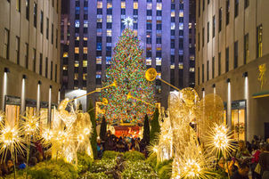 ROCKEFELLER CENTER 86TH CHRISTMAS TREE LIGHT SWITCH ON