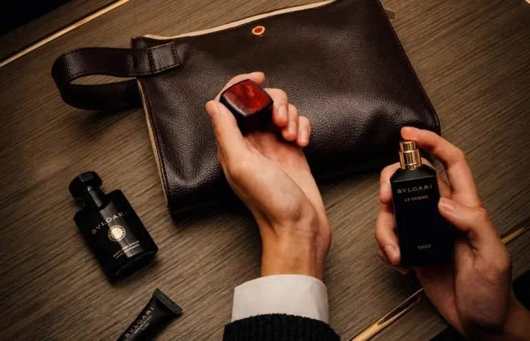 EMIRATES UNVEILS IT'S NEW BULGARI AMENITY KIT