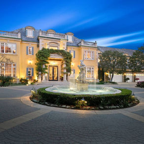 ROD STEWART’S LA MANSION: AS WONDERFUL AS HIS MUSIC