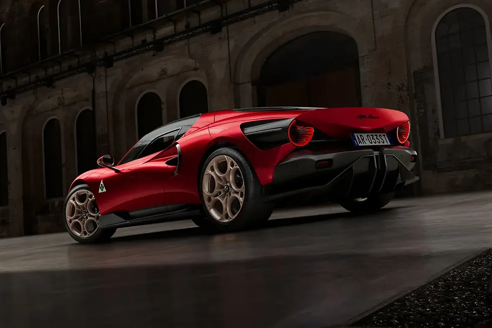 THE STUNNING NEW ALFA ROMEO 33 STRADALE