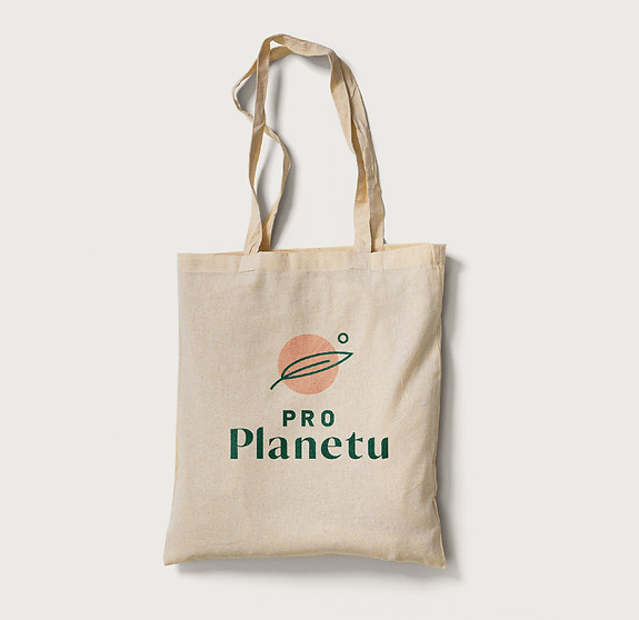 PLANETA_Tote_Bag_Mockup_2_WEB-PORT.jpg