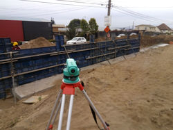 Control coronamiento muro cantilever