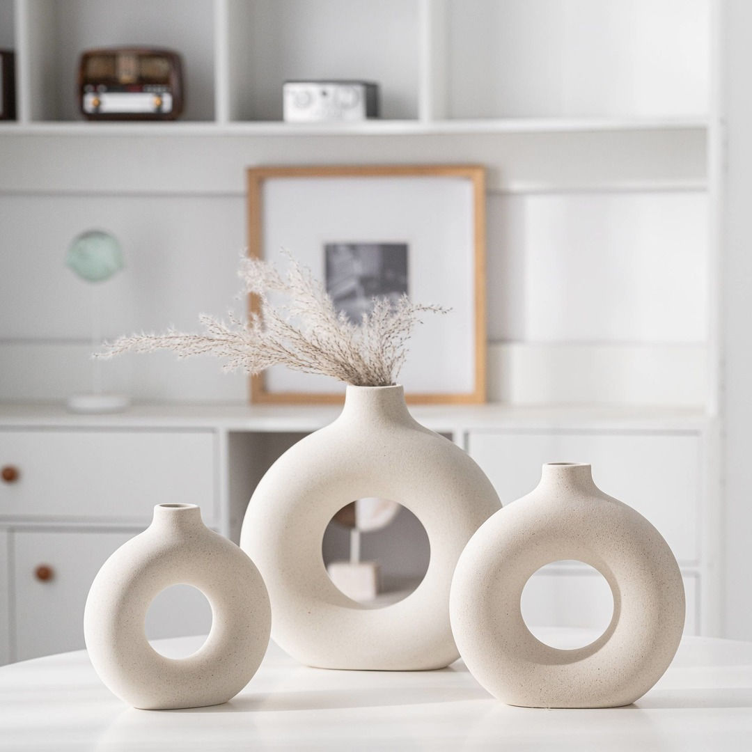 Kimisty Designs -Small Kimisty Ceramic Hollow Donut Vase , Off White (1) (1)