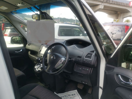 ステアリングの劣化変色 福岡 自動車内装 補修