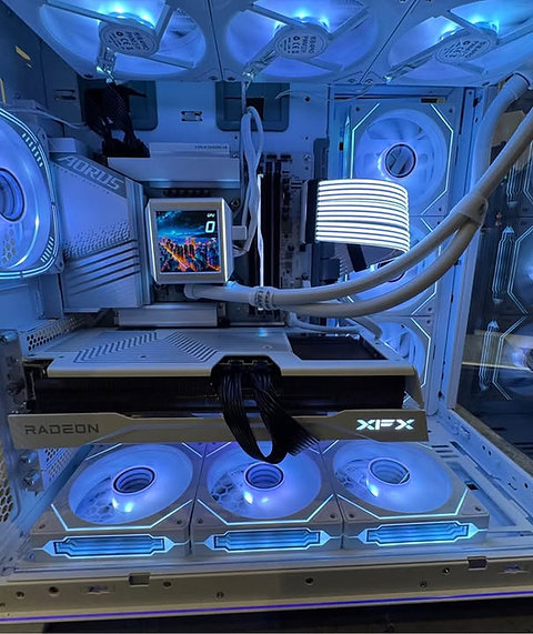 White Gaming PC -  14th gen i7 5.5ghz 32 ram -