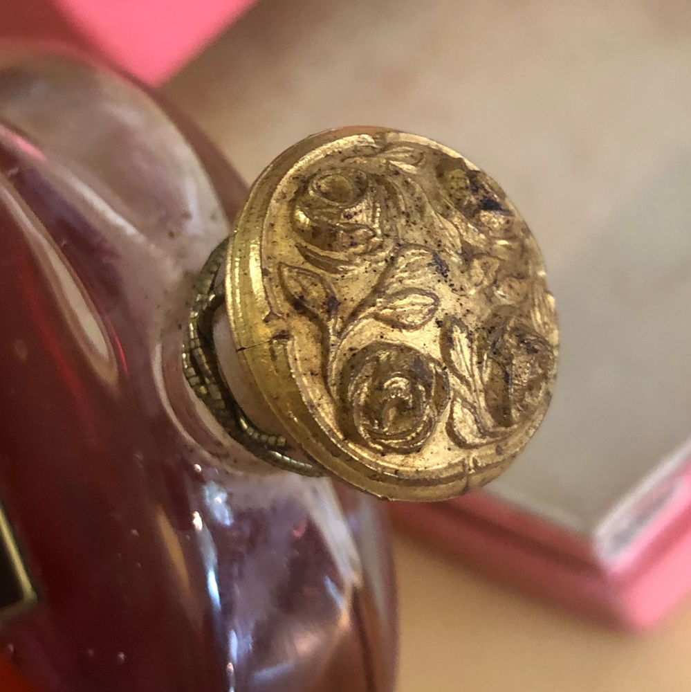 Les Tresors De La Parfumerie Francaise France 5 Parfumeur Rigaud - Flacons et Boites de poudre - Trésors de la