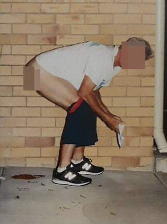 Shogger photographed outside a unit complex in Kanimbla