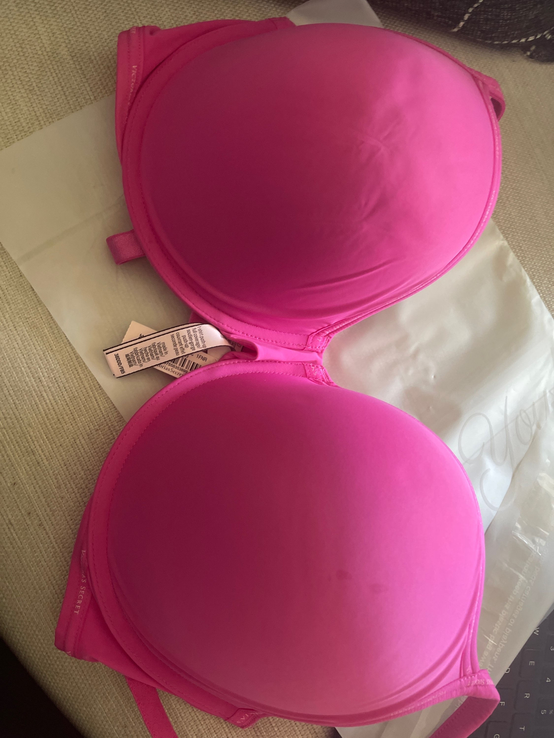 VICTORIA  SECRET BRA PINK 38DDD