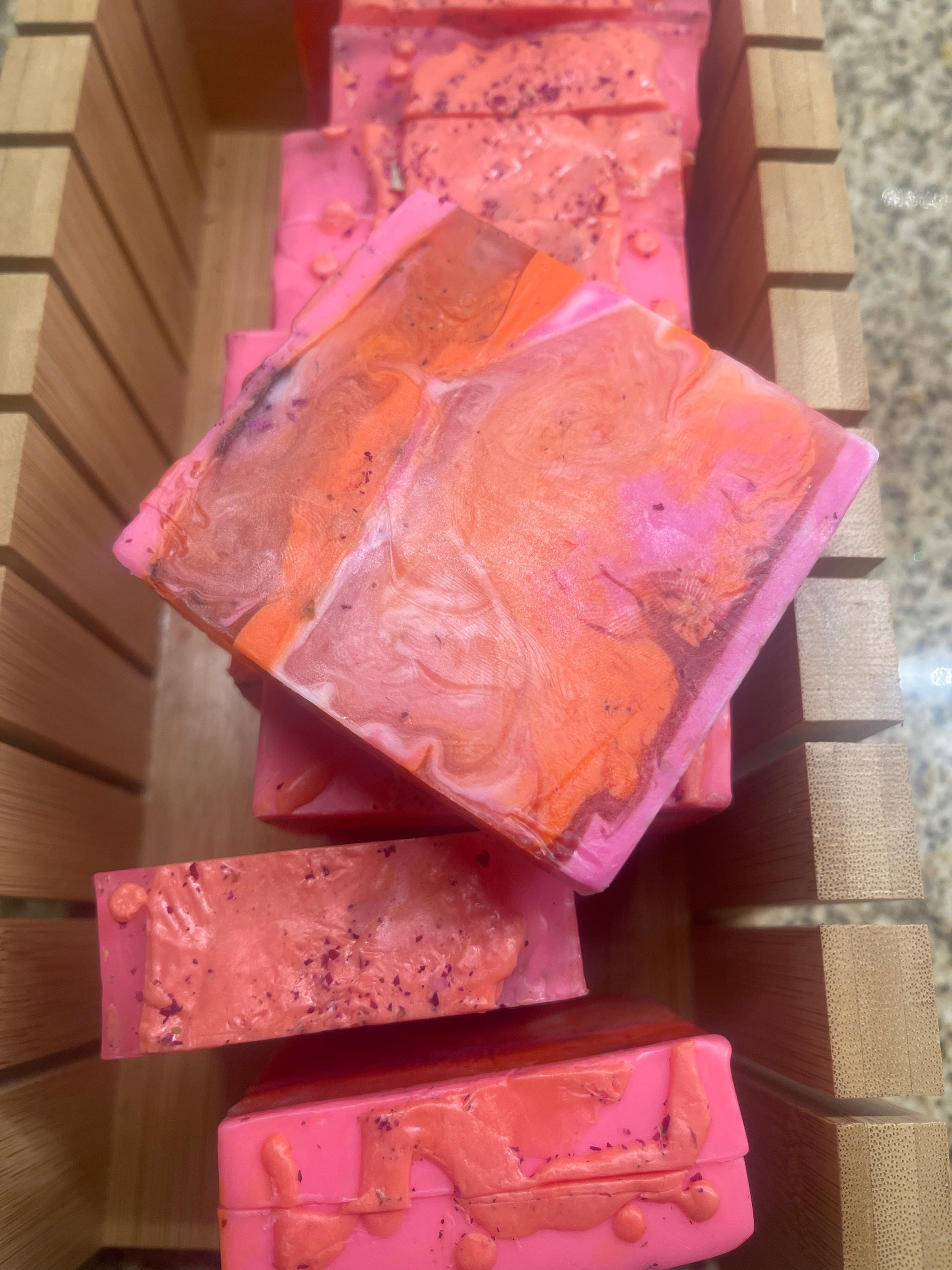 WOMENS GOOD  SOAP