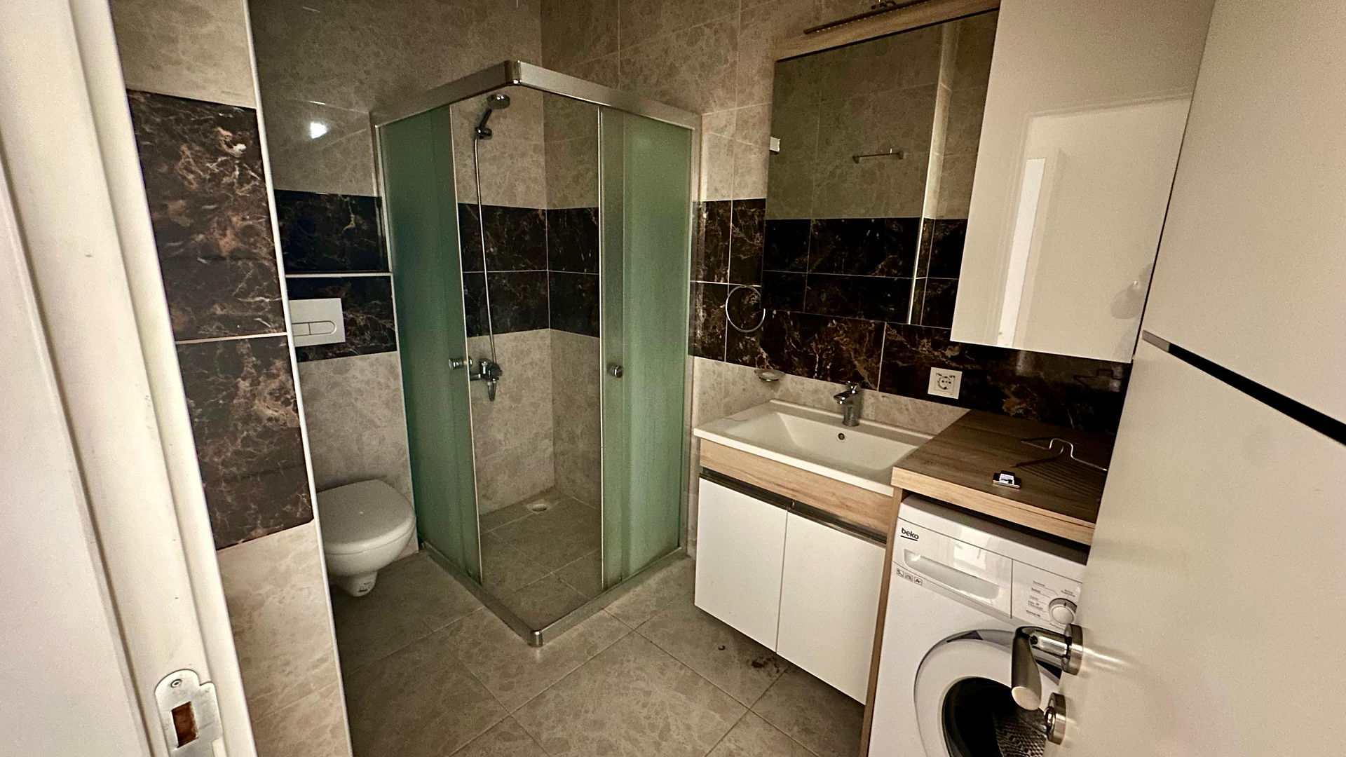 Uzunlar Emlak'tan Afyonkarahisar Marulcu Mahallesi'nde, 2+0 ve 1+1 Seçenekli Eşyalı Kiralık Daireler