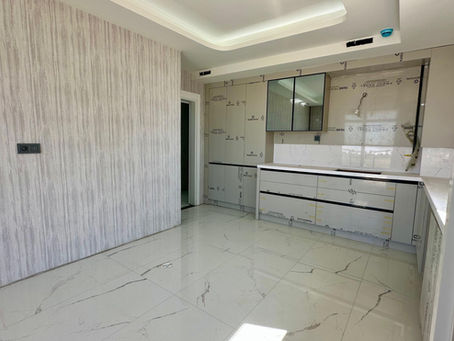 Uzunlar Emlak'tan Kaçırılmayacak Fırsat: 3.500.000 TL Peşinat ve Vade İmkanıyla 3+1 / 155 m² Lüks Daire